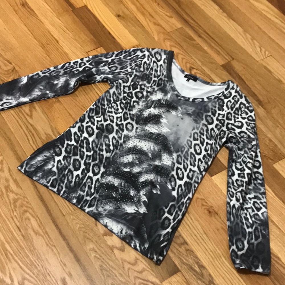 Talia Top Size Small